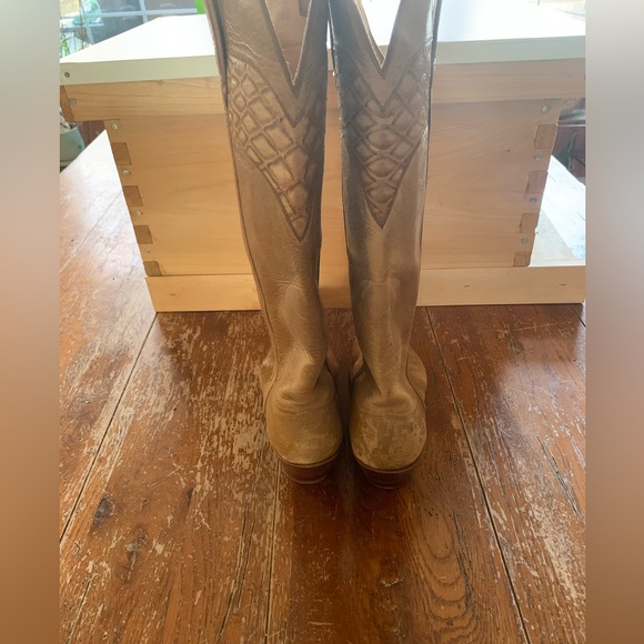 Vintage Leather Boots - Picture 6 of 11